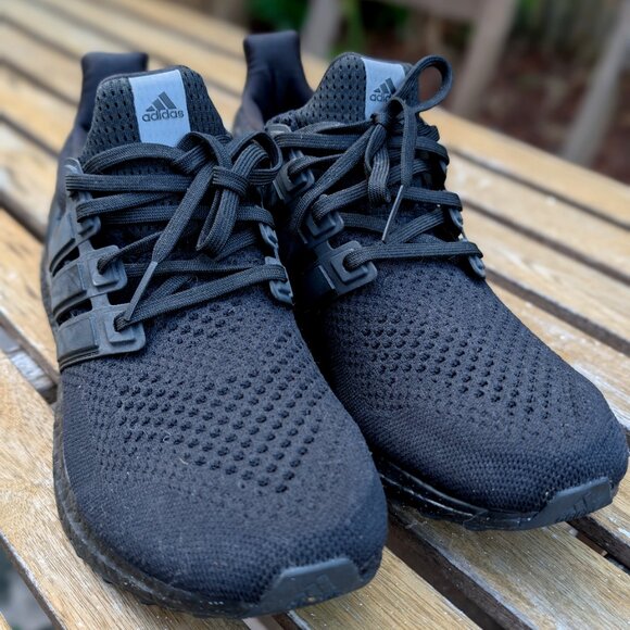 adidas Men's Ultraboost 1.0 Running Shoe size 11 - Picture 4 of 6